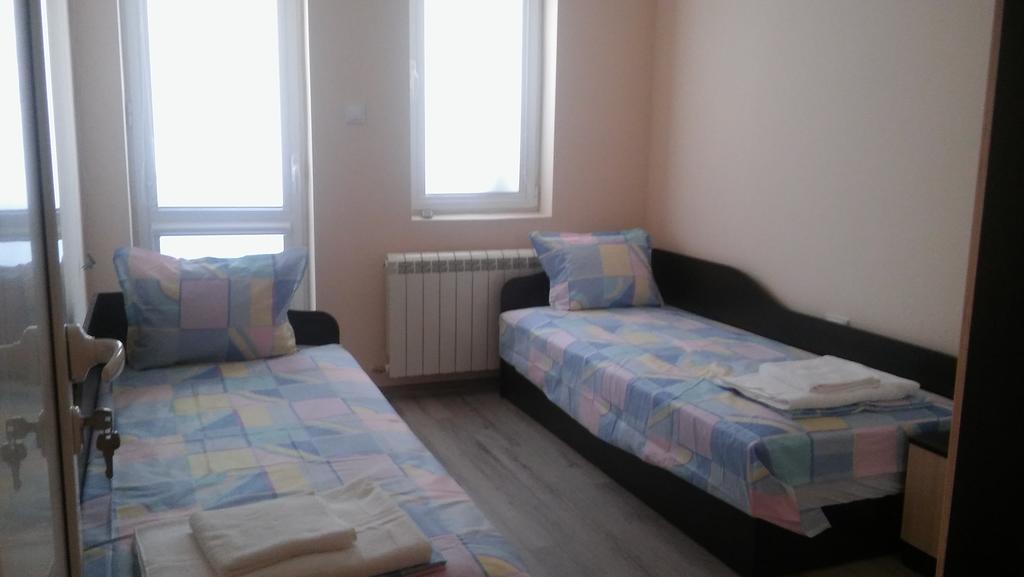 Yambol Apartment Izabel المظهر الخارجي الصورة